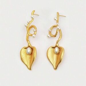 Leaf Pearl Earrings #1883
